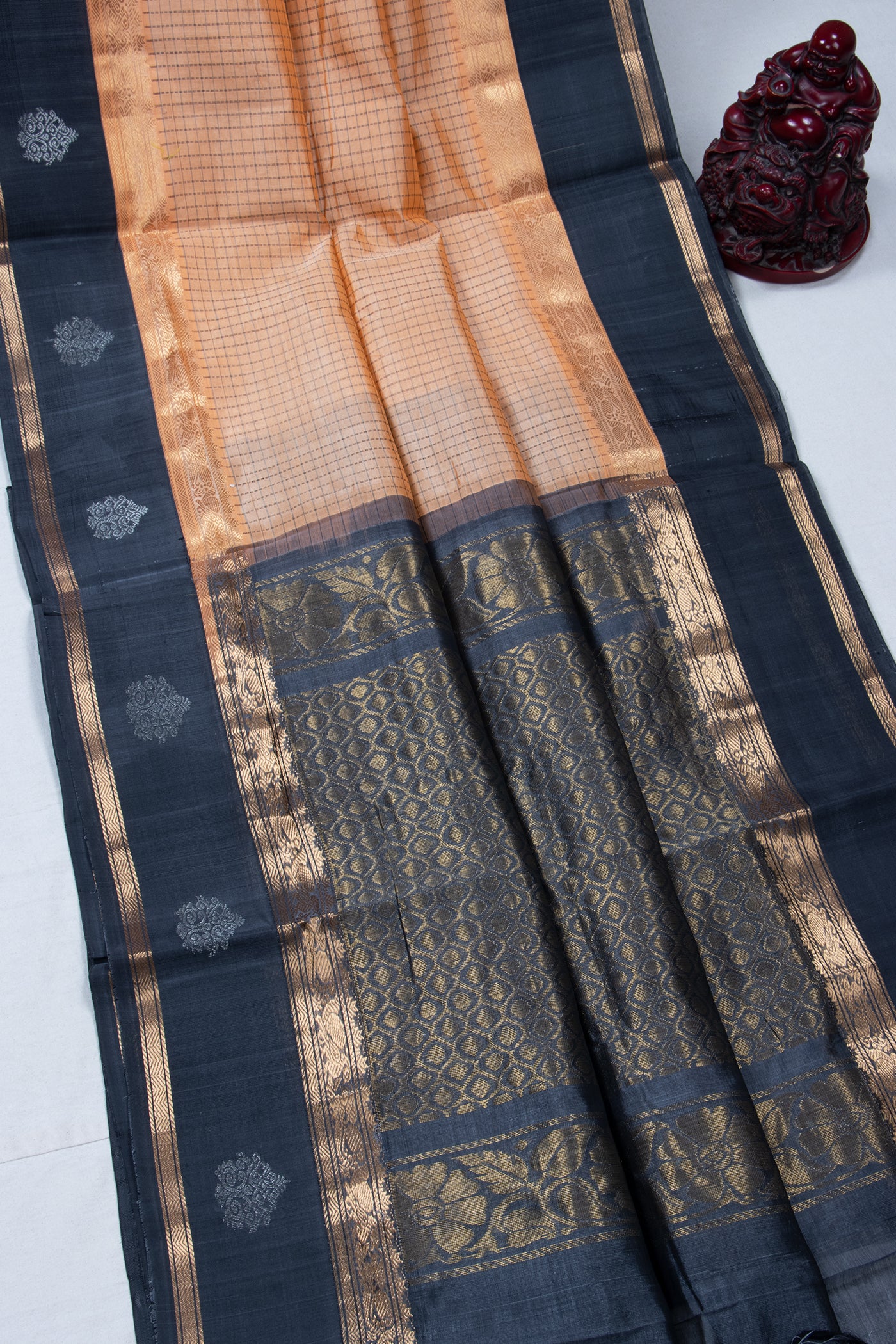 Kuppadam Saree - Light Cream Black Border Texture -(SA-162) - Dakshin Weaves Kuppadam Saree - Light Cream Black Border Texture -(SA-162) - Dakshin Weaves