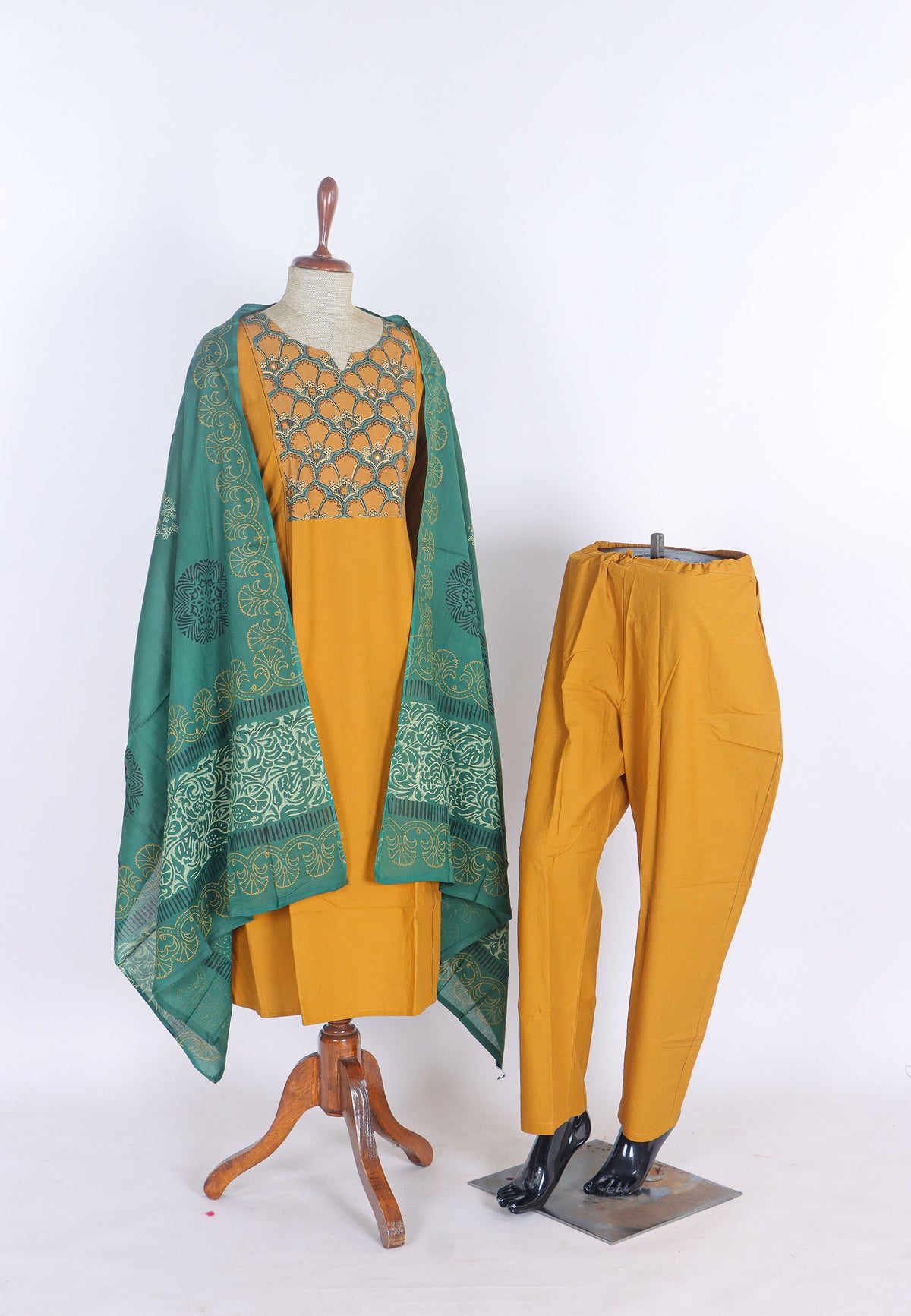 Cotton Kurtis with White and Yellow Colour -(SA-748)