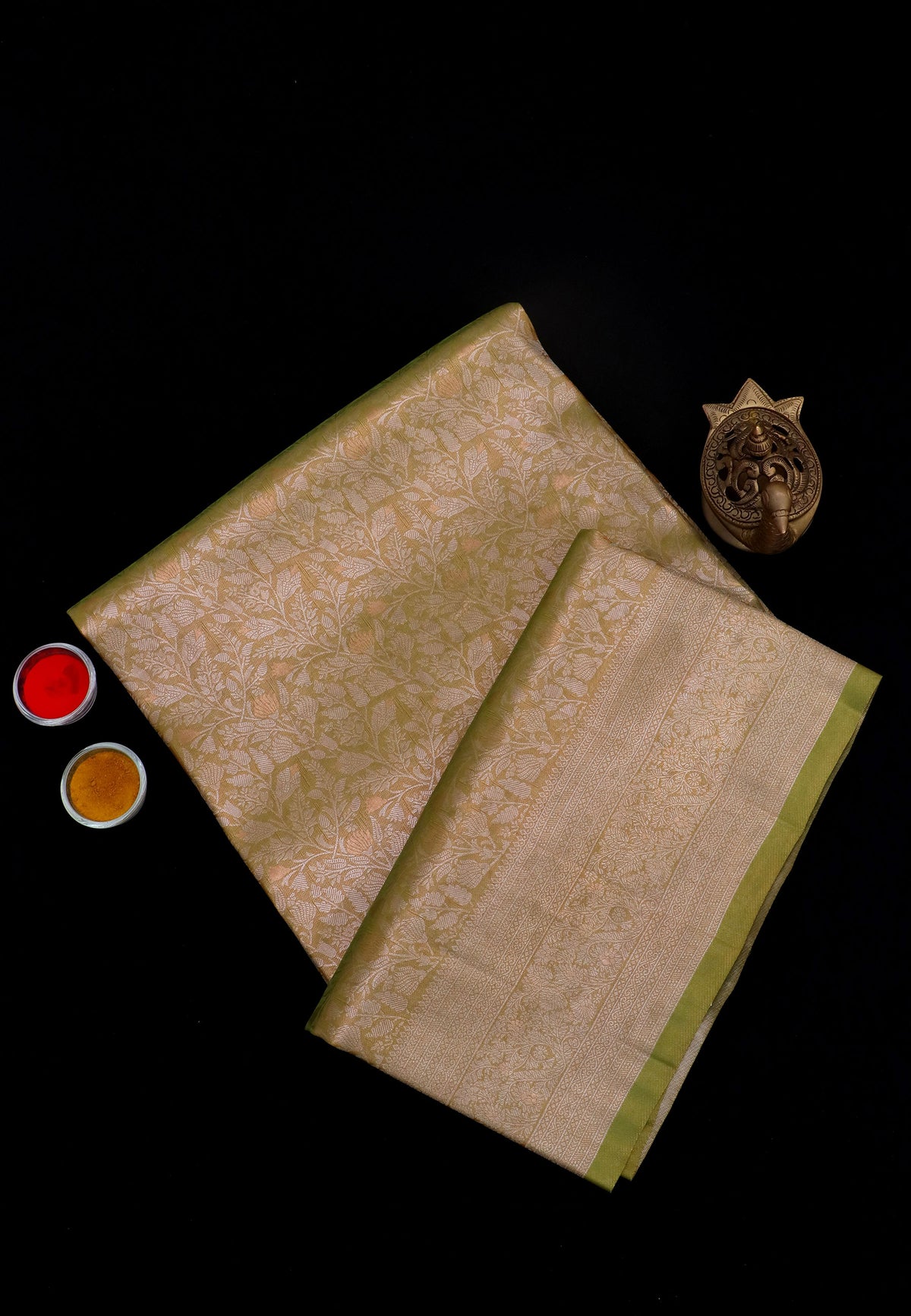 Handlooms Bridal Saree with Stripes and with Temple Border-(SA-510)