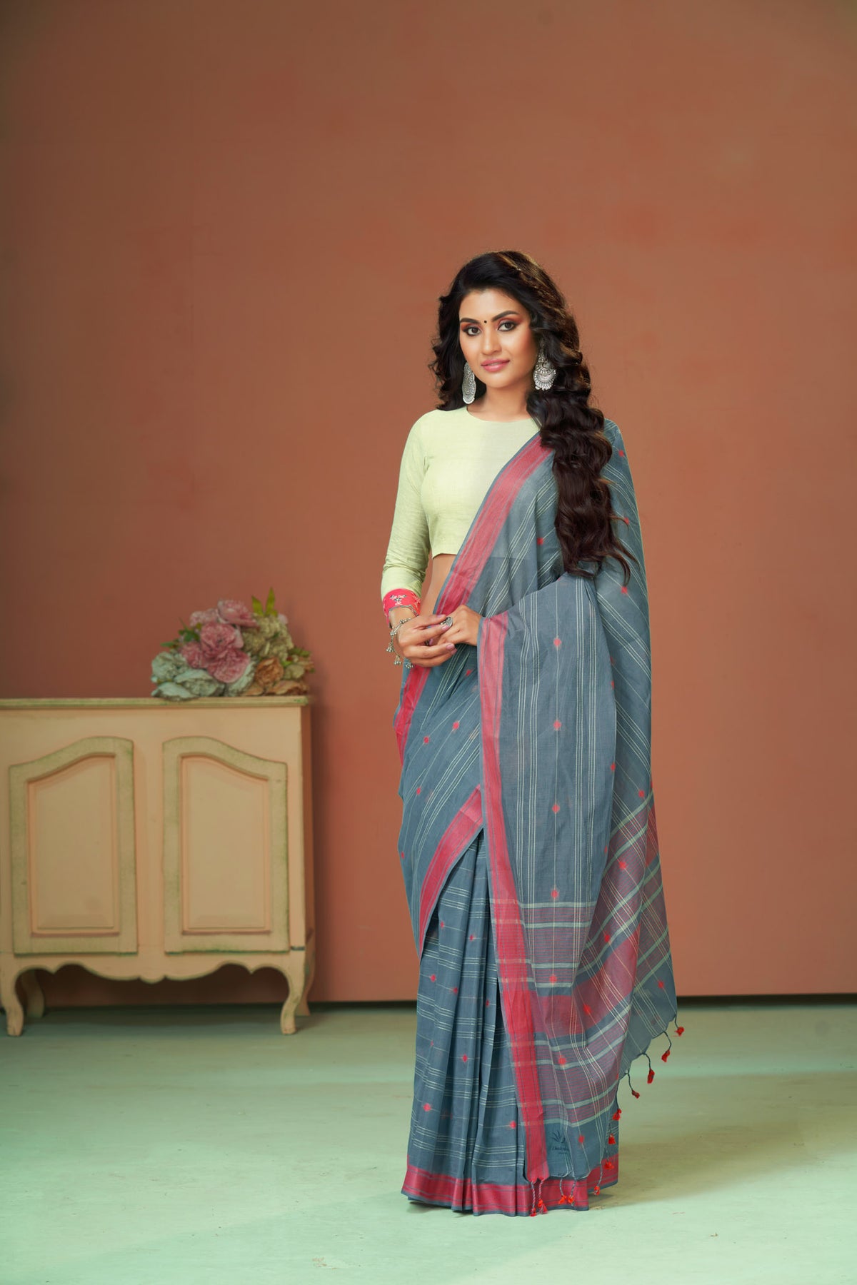 Venkatagiri Cotton saree in Grape Purple with hand woven lines and buttas - (SA-076) - Dakshin Weaves